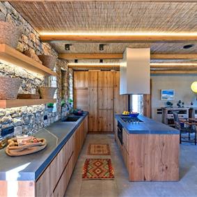 6 bedroom villa with pool, East Paros, sleeps 12